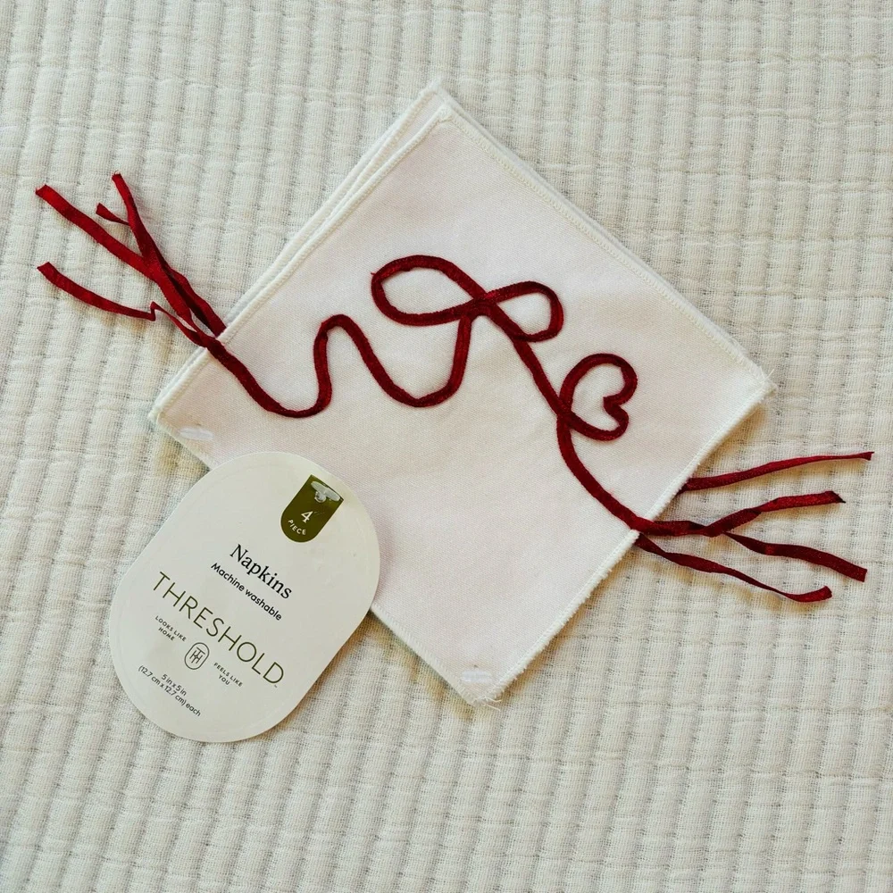 Threshold Ribbon Love Table Runner and Cocktail Napkins Set of 4 White & Red NWT